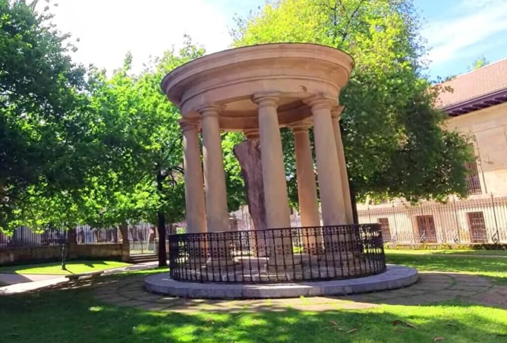 que visitar en el pais vasco guernica