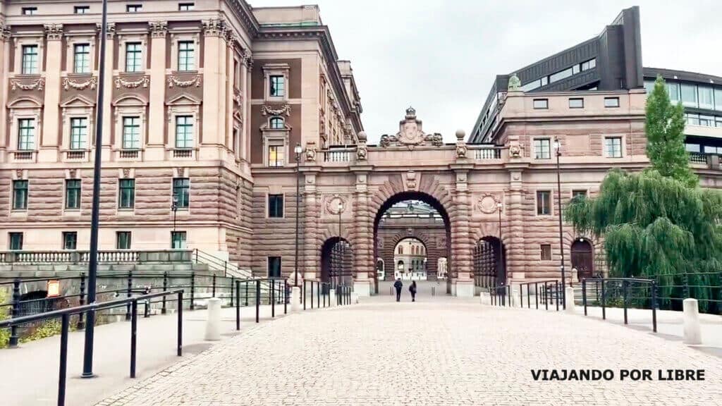 que hqcer en estocolmo el parlamento